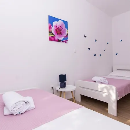 Διαμέρισμα Sun *